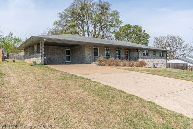 1109 Lisa Lane, Van Buren, AR 72956
