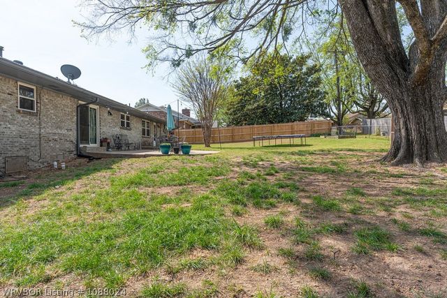 1109 Lisa Lane, Van Buren, AR 72956