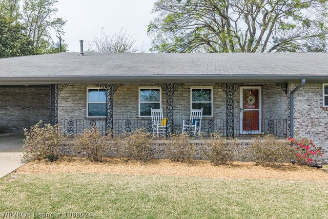 1109 Lisa Lane, Van Buren, AR 72956