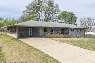 1109 Lisa Lane, Van Buren, AR 72956