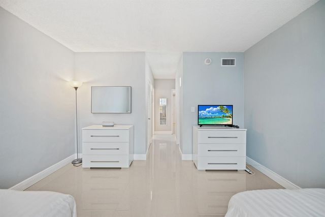 19380 Collins Ave 506, Sunny Isles Beach, FL 33160