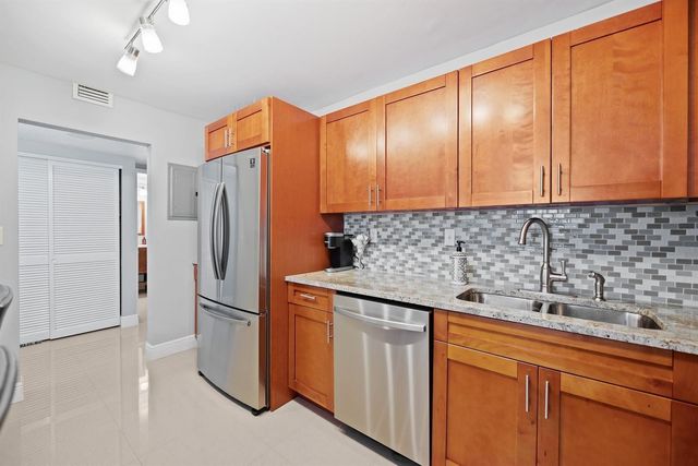 19380 Collins Ave 506, Sunny Isles Beach, FL 33160