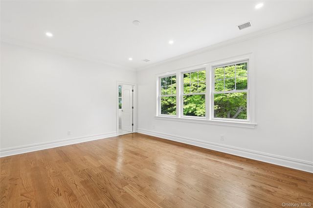 159 Lincoln Street, Garden City, NY 11530