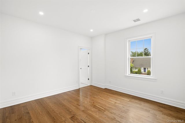 159 Lincoln Street, Garden City, NY 11530