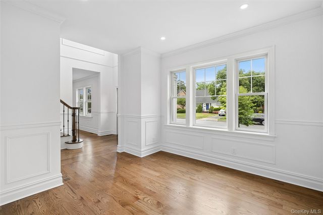159 Lincoln Street, Garden City, NY 11530