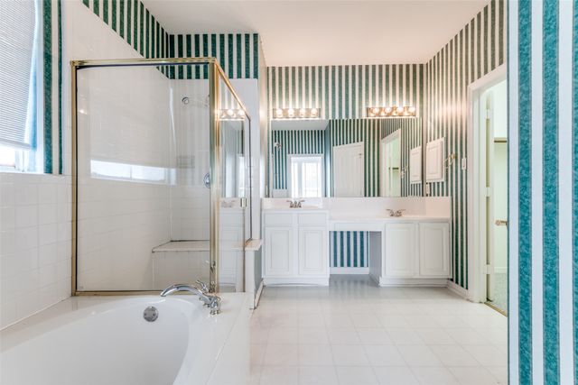 4110 Watersedge Court, Rowlett, TX 75088