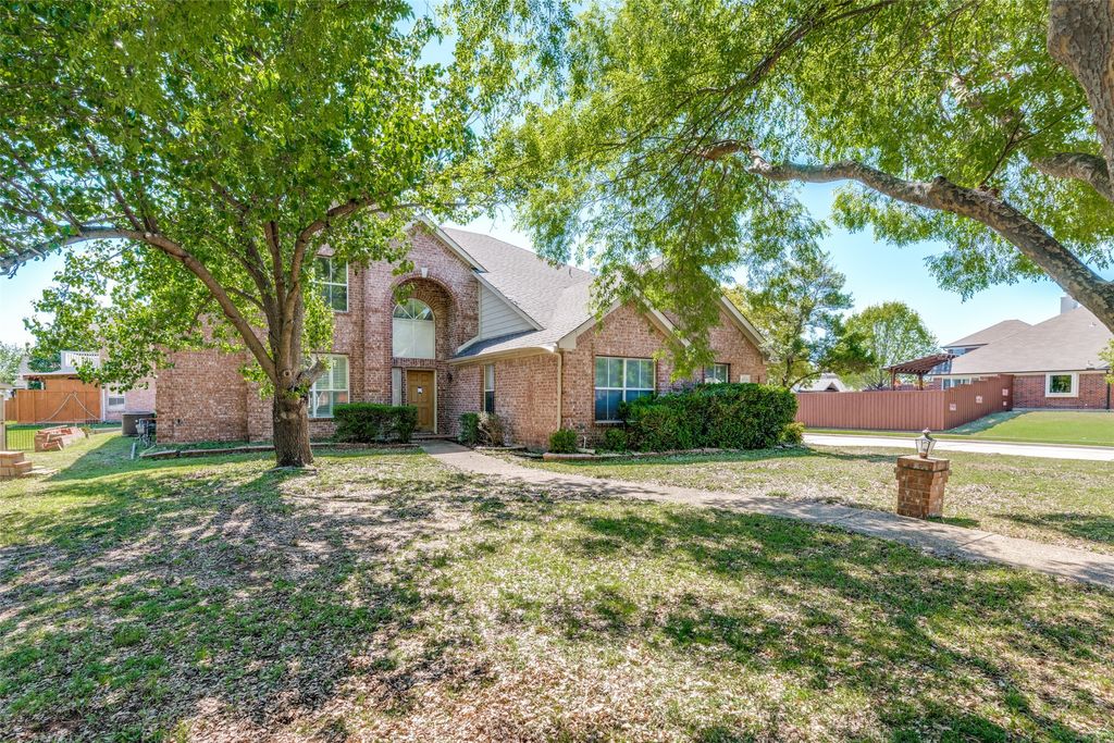 4110 Watersedge Court, Rowlett, TX 75088