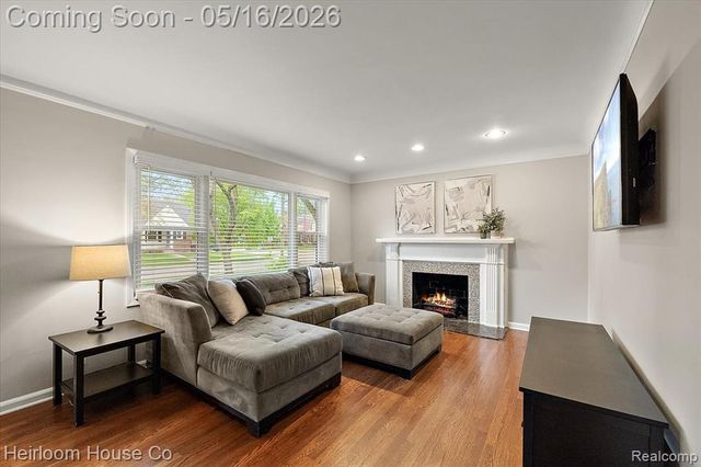 23140 Sheridan Street, Dearborn, MI 48128
