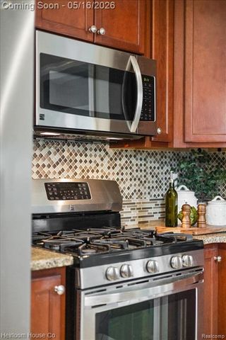 23140 Sheridan Street, Dearborn, MI 48128
