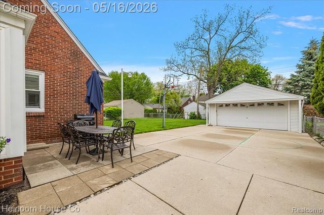 23140 Sheridan Street, Dearborn, MI 48128