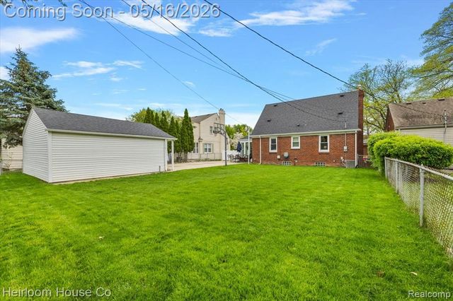 23140 Sheridan Street, Dearborn, MI 48128