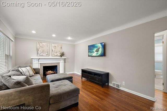 23140 Sheridan Street, Dearborn, MI 48128
