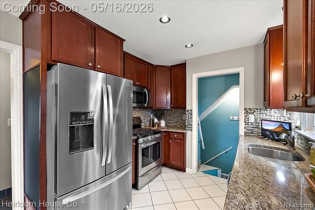 23140 Sheridan Street, Dearborn, MI 48128