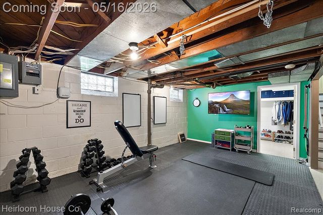 23140 Sheridan Street, Dearborn, MI 48128
