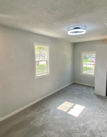 1574 Madrid Street, Dallas, TX 75216