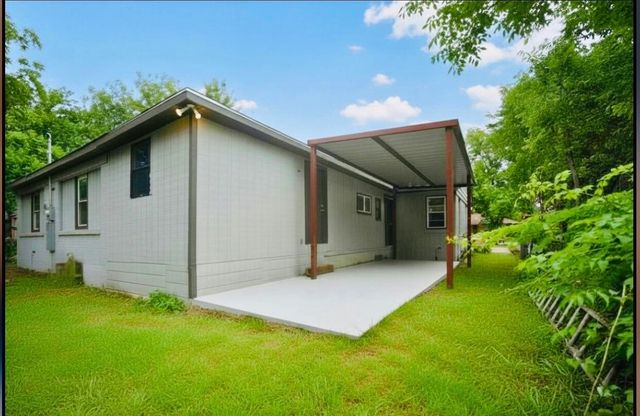 1574 Madrid Street, Dallas, TX 75216