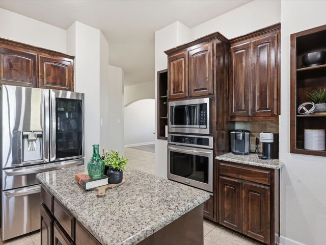 2313 Frosted Willow Lane, Fort Worth, TX 76177