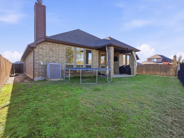 2313 Frosted Willow Lane, Fort Worth, TX 76177