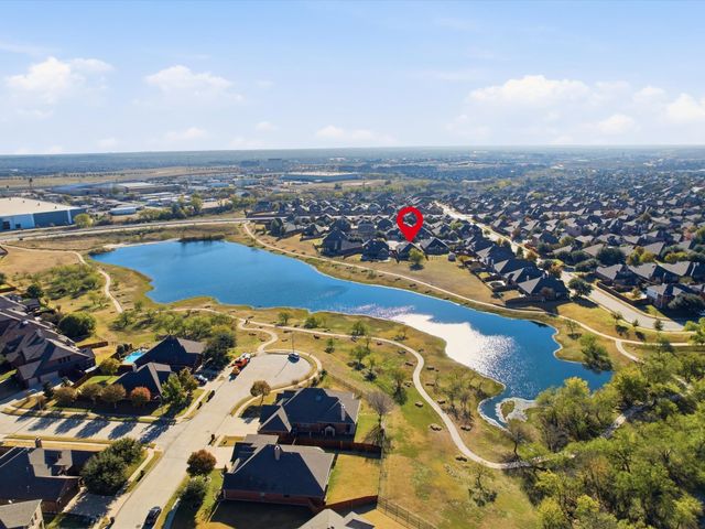 2313 Frosted Willow Lane, Fort Worth, TX 76177