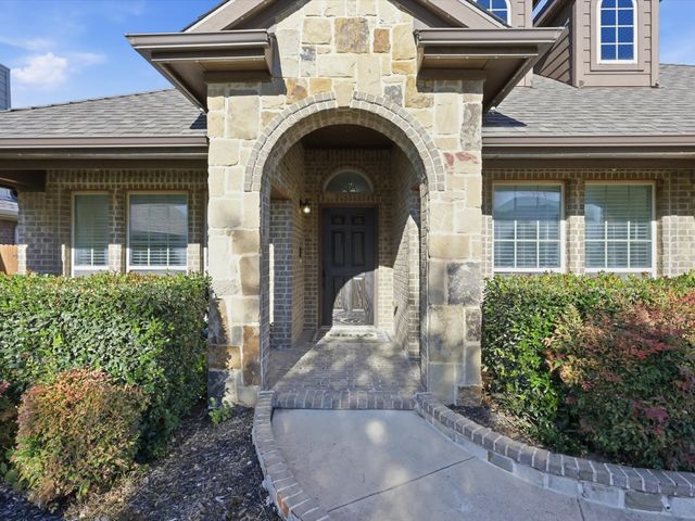 2313 Frosted Willow Lane, Fort Worth, TX 76177