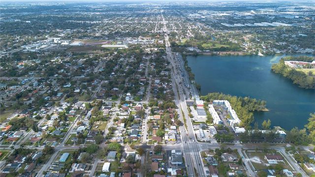 1186 NW 103rd St, Miami, FL 33150