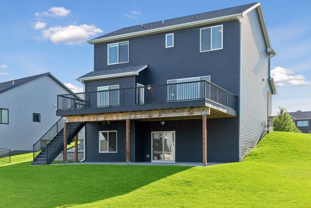 855 Towne Drive NE, Byron, MN 55920