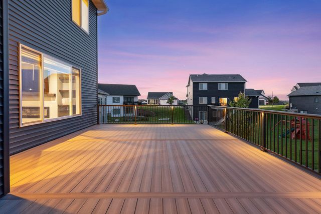 855 Towne Drive NE, Byron, MN 55920