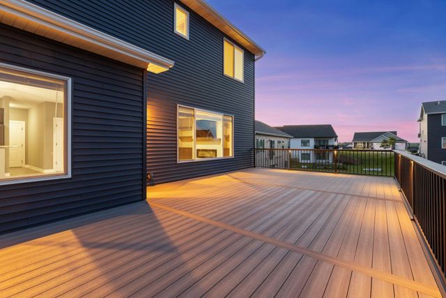 855 Towne Drive NE, Byron, MN 55920