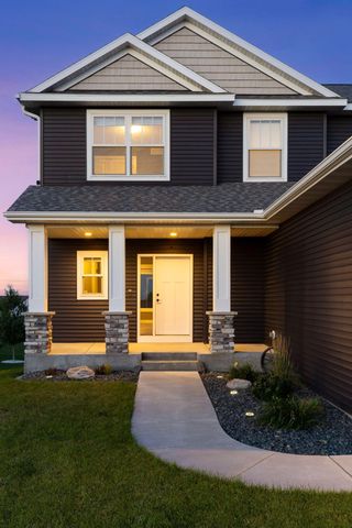 855 Towne Drive NE, Byron, MN 55920