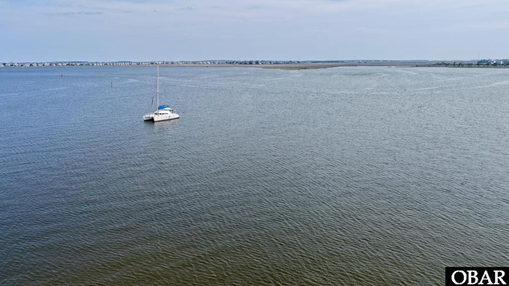 Image 14 of property listing at 330 Fernando Street, Manteo, NC 27954
