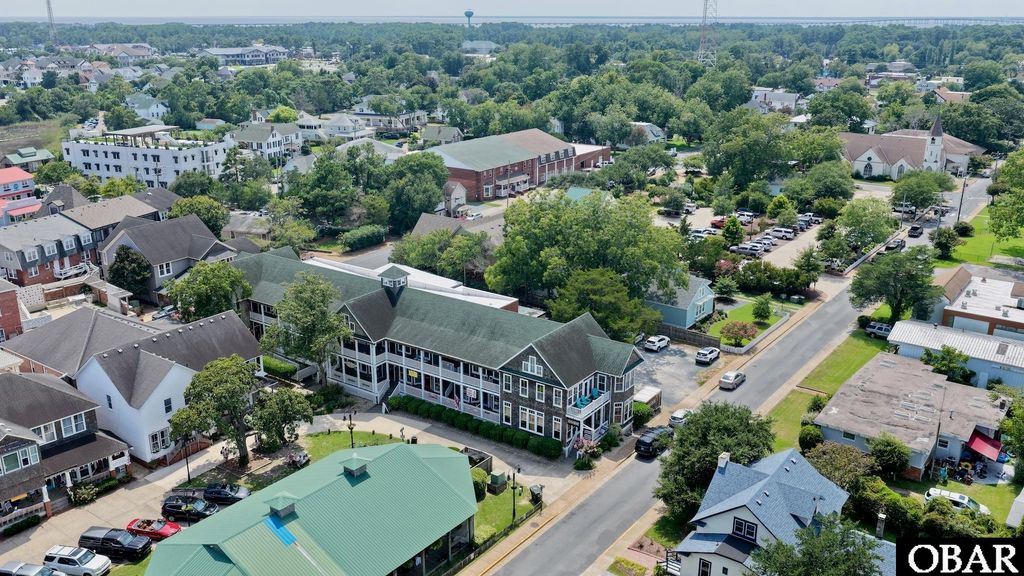 Image 18 of property listing at 330 Fernando Street, Manteo, NC 27954