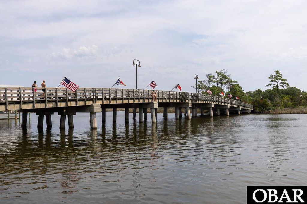 Image 29 of property listing at 330 Fernando Street, Manteo, NC 27954