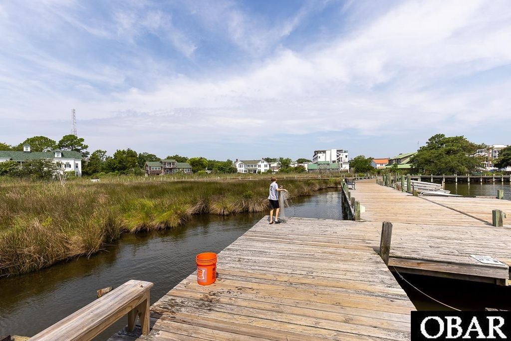 Image 35 of property listing at 330 Fernando Street, Manteo, NC 27954