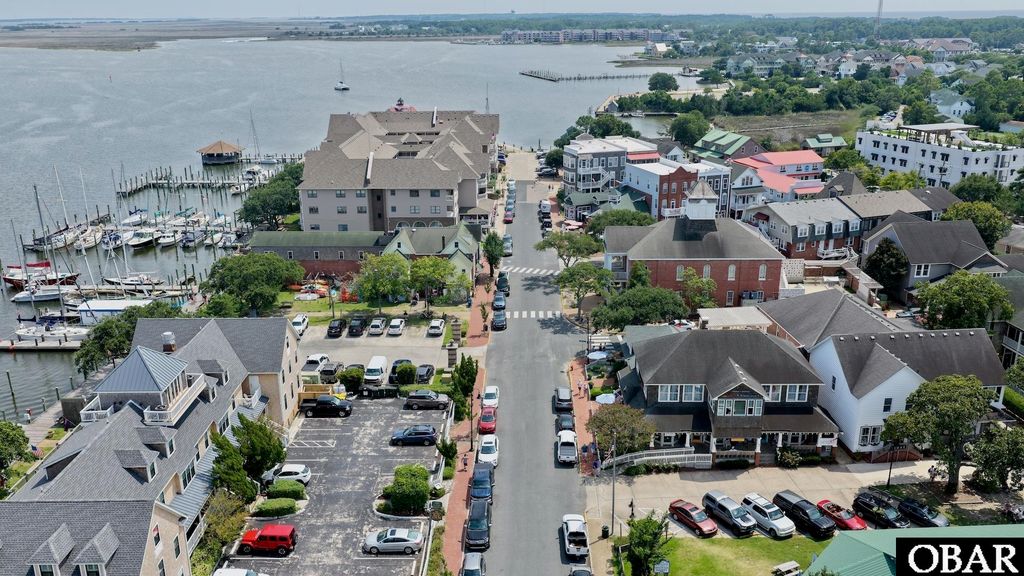 Image 38 of property listing at 330 Fernando Street, Manteo, NC 27954