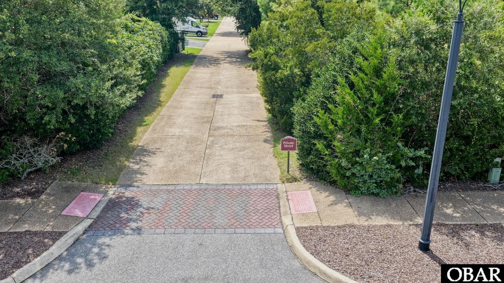 Image 41 of property listing at 330 Fernando Street, Manteo, NC 27954