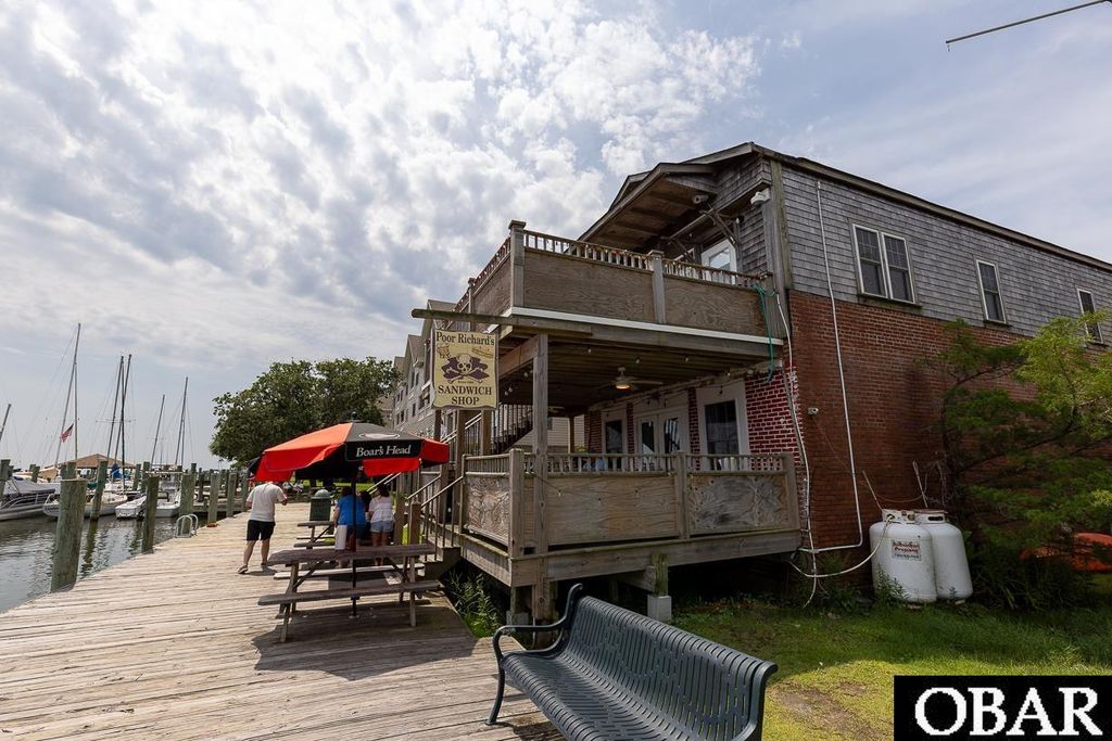 Image 44 of property listing at 330 Fernando Street, Manteo, NC 27954