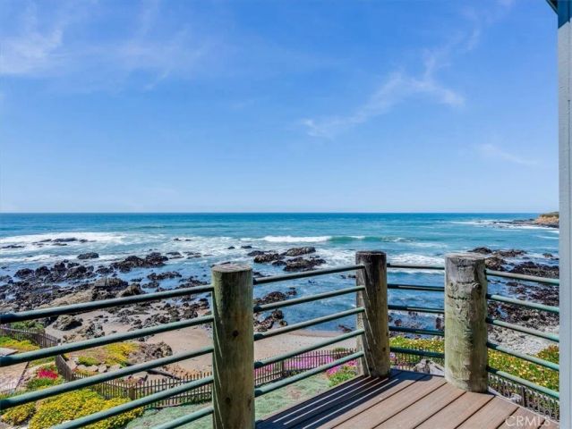 2585 Sherwood Drive, Cambria, CA 93428