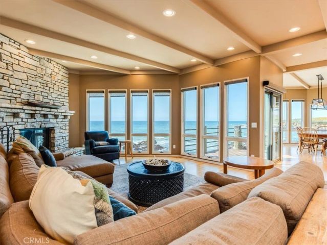 2585 Sherwood Drive, Cambria, CA 93428