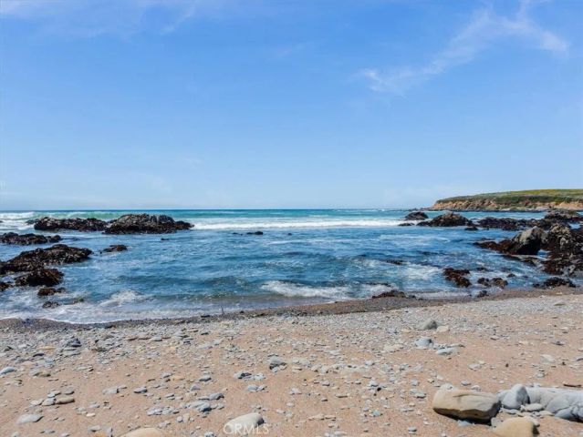 2585 Sherwood Drive, Cambria, CA 93428