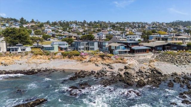 2585 Sherwood Drive, Cambria, CA 93428