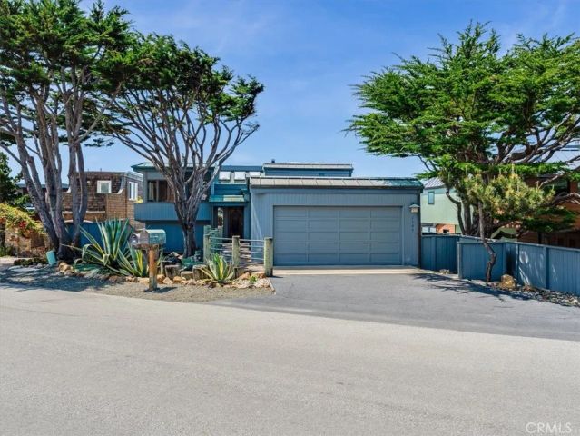 2585 Sherwood Drive, Cambria, CA 93428