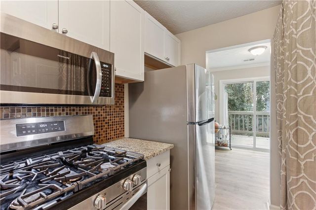 345 Red Oak SW Run, Marietta, GA 30008