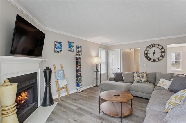 345 Red Oak SW Run, Marietta, GA 30008