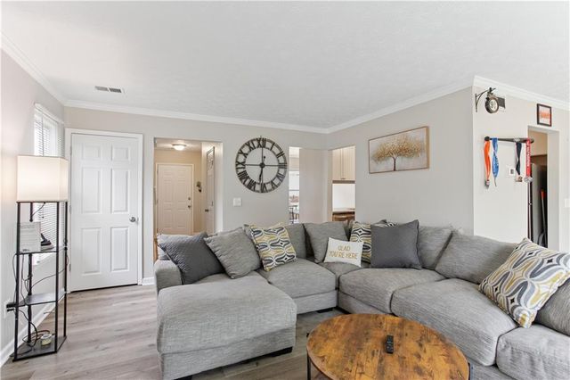 345 Red Oak SW Run, Marietta, GA 30008