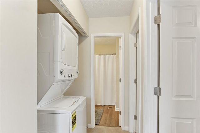 345 Red Oak SW Run, Marietta, GA 30008