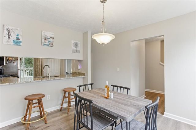 345 Red Oak SW Run, Marietta, GA 30008