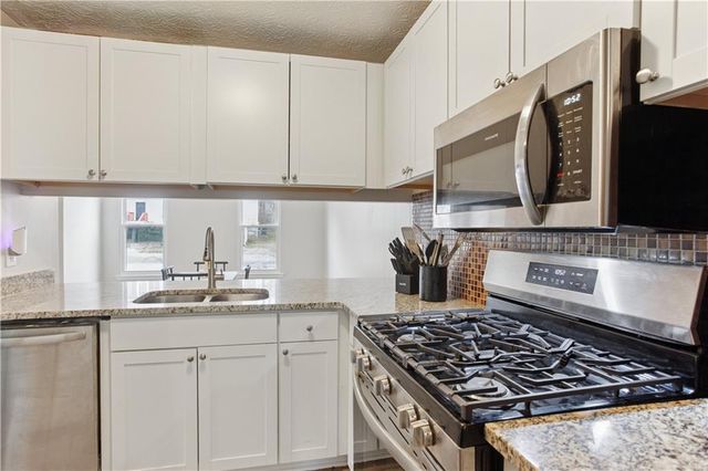 345 Red Oak SW Run, Marietta, GA 30008