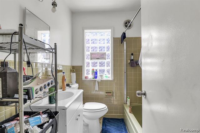 9547 Abington Avenue, Detroit, MI 48227