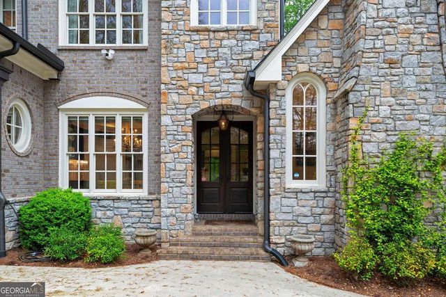 1431 Hearst Drive NE, Brookhaven, GA 30319