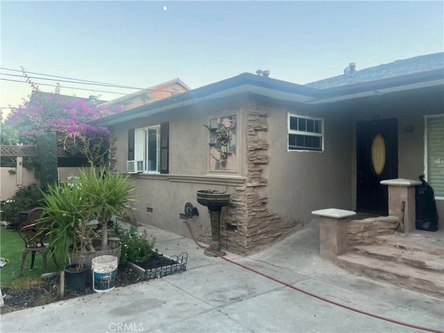 2790 11th St, Riverside, CA 92507